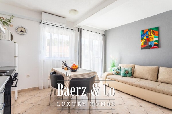 photo 13 Čiovo, Okrug Gornji, furnished house with four apartments and outdoor kitchen, 3rd row from the sea