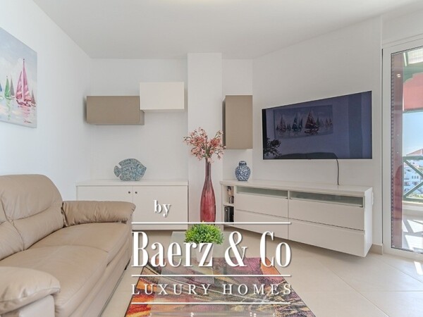 photo 4 Exclusive penthouse with fabulous ocean view in Playa de las Américas