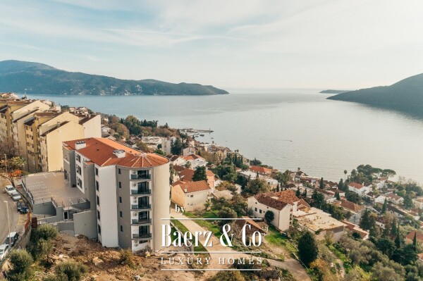 photo 4 Apartment with a Sea View in the Center of Herceg Novi