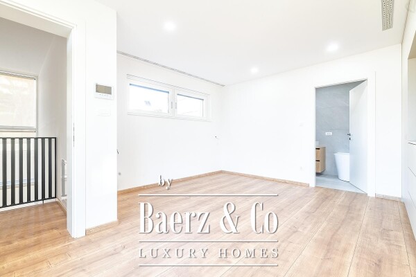 photo 12 Zagreb, Mlinovi, luxurious four-room apartment 152 m² in a duplex house with a garage