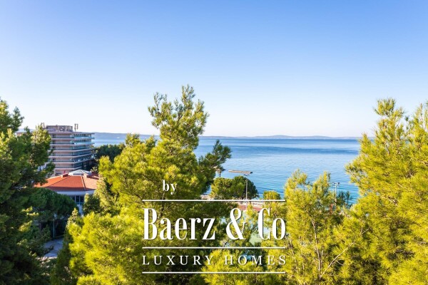 photo 18 Podstrana, luxurious apartment with panoramic sea view, first row to the see