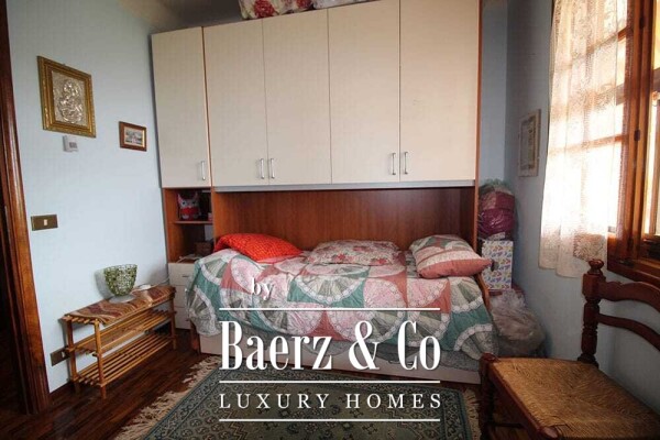 photo 22 2 x Villa for sale 350 m² (ca. 1975) + 125 m² (2006)