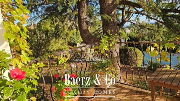 photo 8 Sea view in complete tranquility, just steps from the town center.