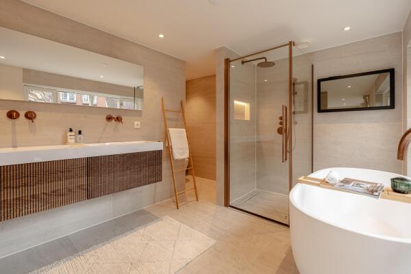 photo 27 Eerste Helmersstraat 34