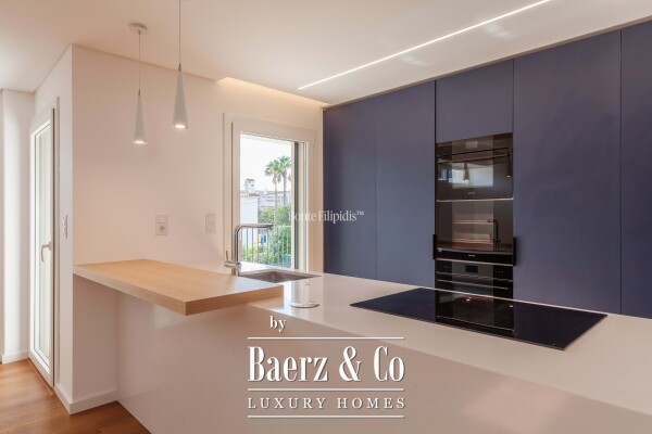 photo 14 Beautiful luxury home in Carcavelos e Parede, Parede