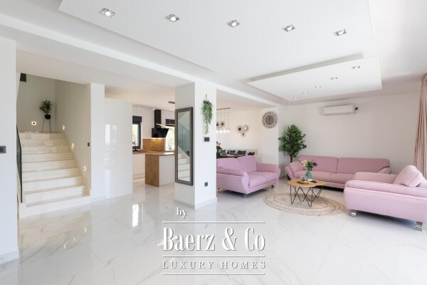 photo 5 Primošten, beautiful villa with a swimming pool and sea view, 311.56 m²