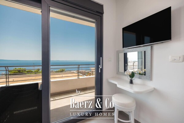 photo 16 Makarska, a beautiful villa with a pool, jacuzzi, and panoramic sea view