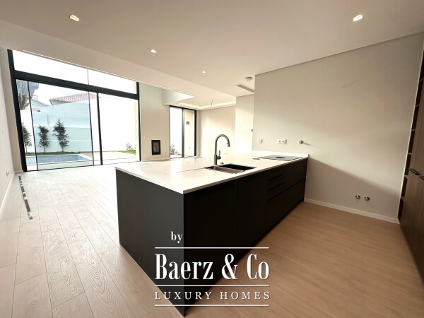 photo 12 New house in a private condominium, in Murches