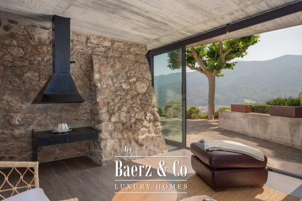 photo 4 Exceptional 18th century masia with tourist licence in Amer.