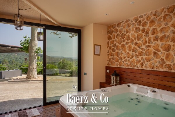 photo 19 Exceptional 18th century masia with tourist licence in Amer.