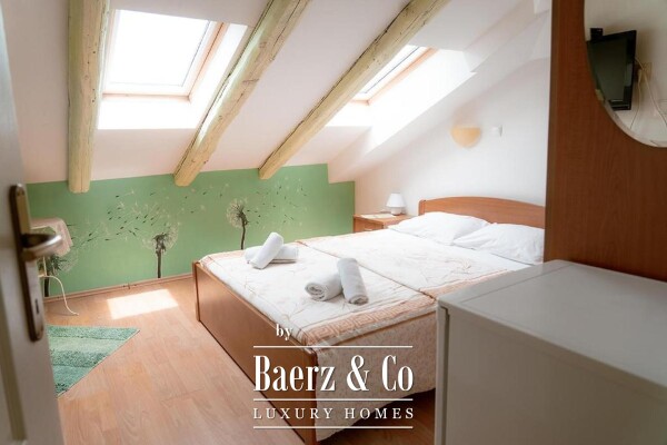 photo 32 Cres, Beli, investment opportunity, guesthouse with 13 rooms, owner’s apartment, 14 bathrooms