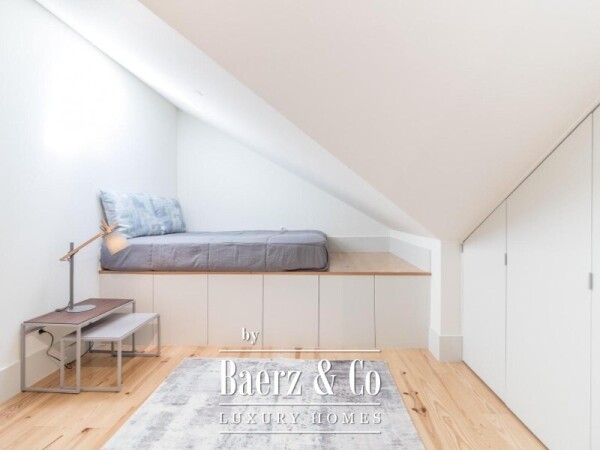 photo 12 2 + 1 bedroom Apartment in Rua de Santa Justa