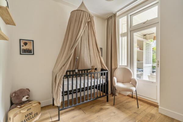 photo 17 Merwedeplein 57 H