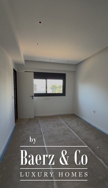 photo 8 Luxury 3 bedroom Apartment in Lower Glyfada