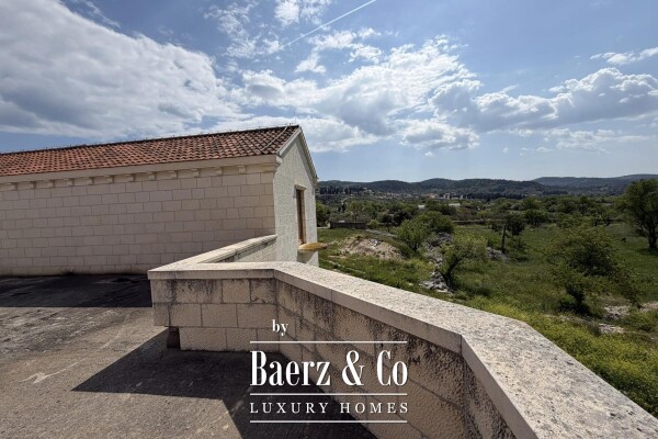 photo 17 Brač, Nerežišća, a stone villa on a spacious plot of 28,122 m².