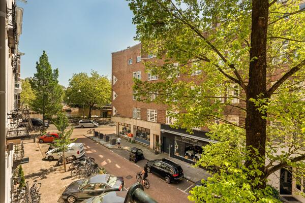 photo 8 Tweede Helmersstraat 8 2