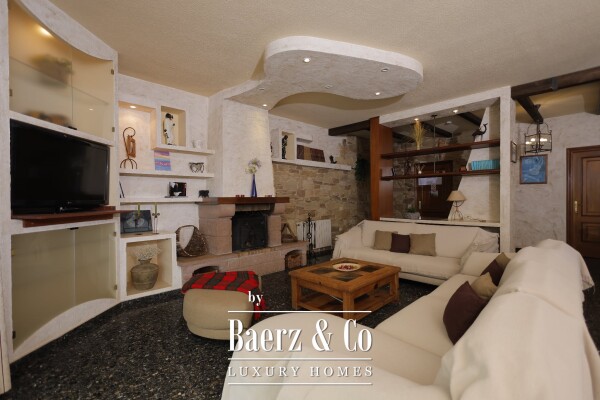 photo 4 Exclusive country house with an indoor swimming pool in La Esperanza