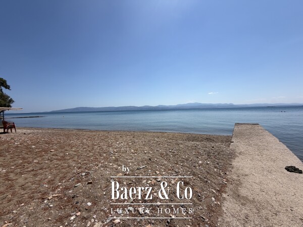 photo 4 Eretria | Waterfront Villa with Private Beach and Marina